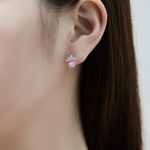 Fashionable Heart Shaped 5A Cubic Zirconia Stud Earrings