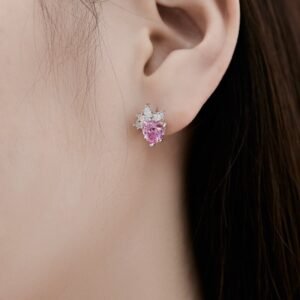 Fashionable Heart Shaped 5A Cubic Zirconia Stud Earrings