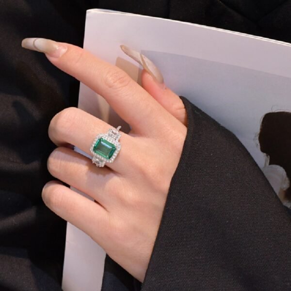 Luxury Emerald Cut Cubic Zirconia S925 Ring