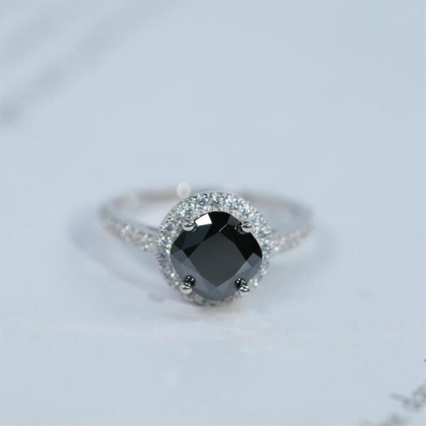 2-Carat-Princess-Cut-Black-Moissanite-Ring-4.jpg