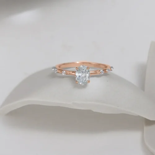 1 Carat Oval Distance Moissanite Ring