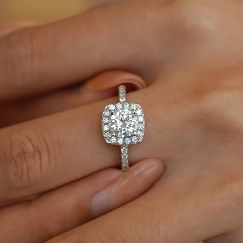 1 Carat Round Moissanite Halo Ring